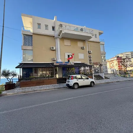 Golden 3 Hotell